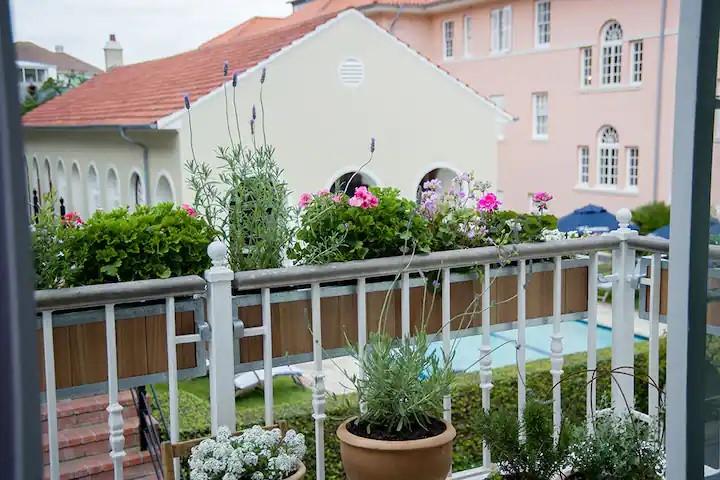 To Let 2 Bedroom Property for Rent in Kalk Bay Western Cape